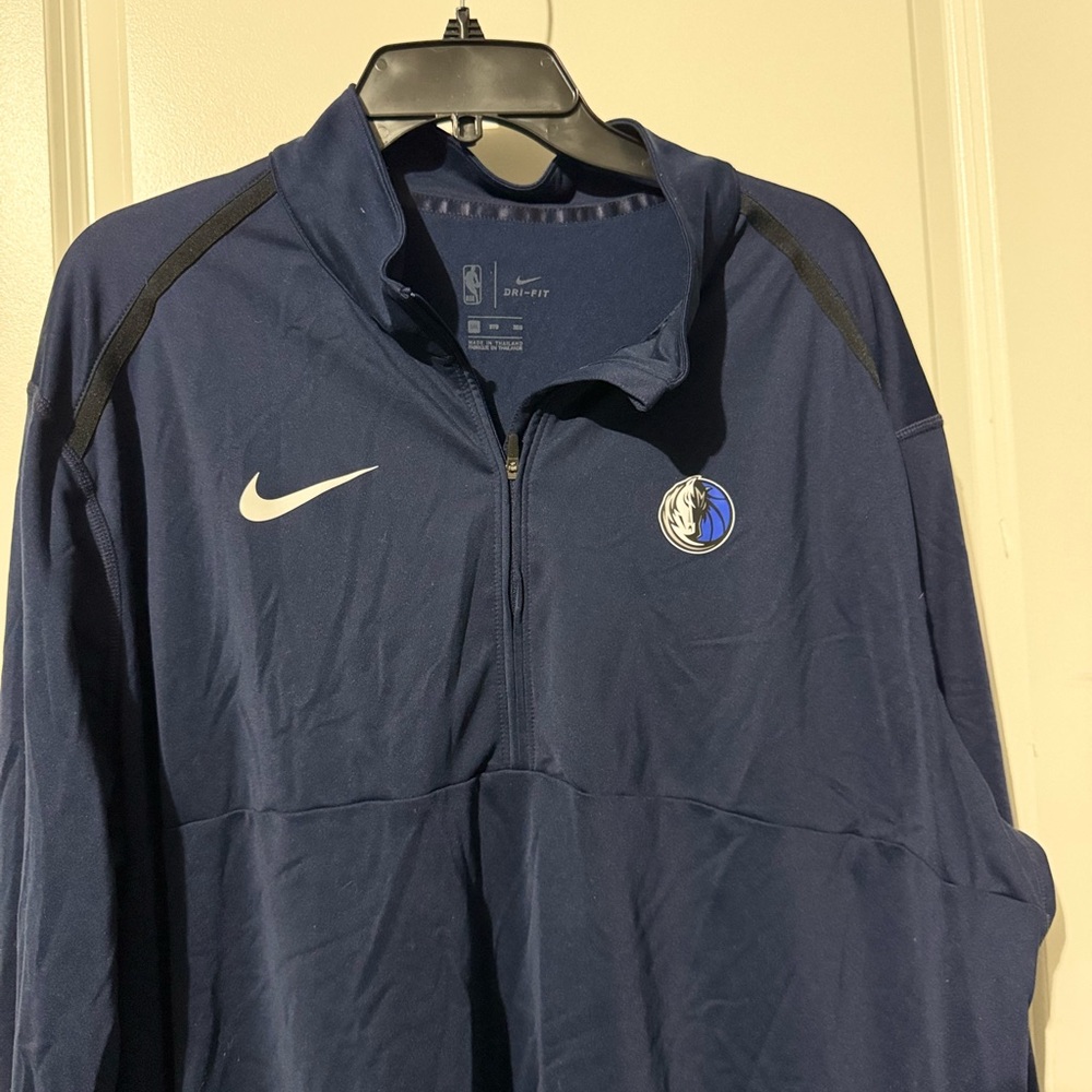 Nike Navy Blue Performance Jacket - Picture 2 of 4